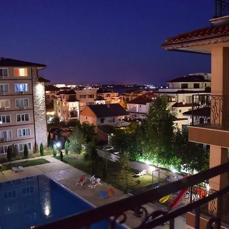 Lifestyle 3 Апартаменты *